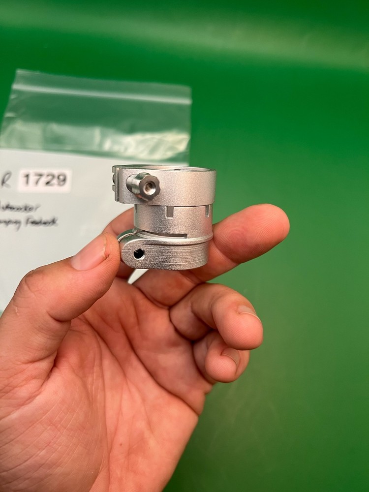 Autococker Clamping Feedneck