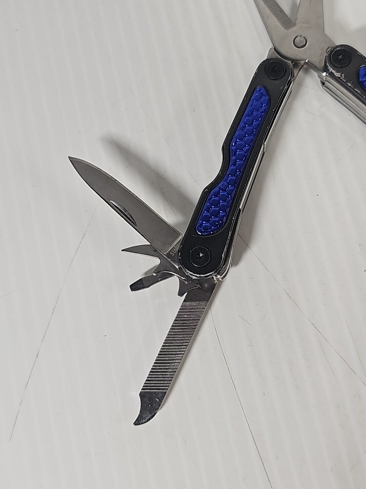 Craftsman Blue Mini Multi Tool Keychain 2.5in