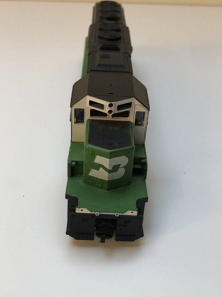Burlington Northern Model Train Engine 7151 Electric