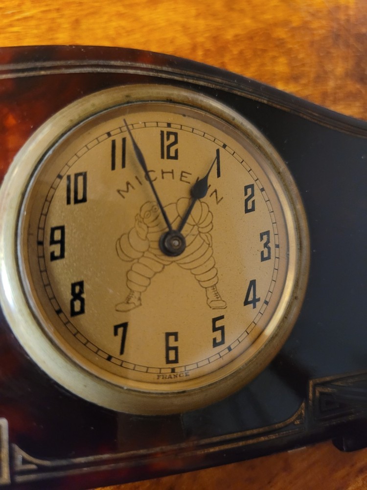 MICHELIN MAN BIBENDUM 1920 1930 MINATURE TABLE CLOCK WORKING SERVICED.
