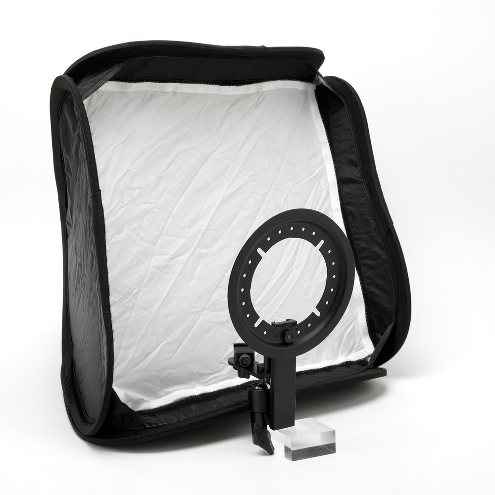 Cheetah Stand QBox Softbox 21"x23"
