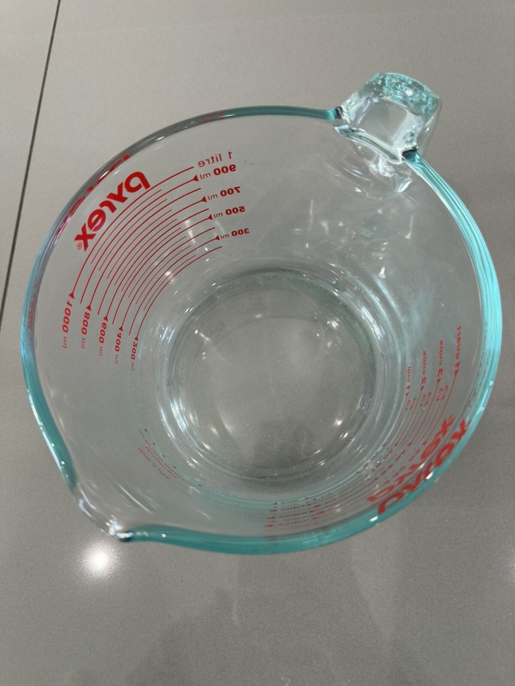 Pyrex Glass 4 Cup, 32oz 1 Quart Measuring Bowl With Handle