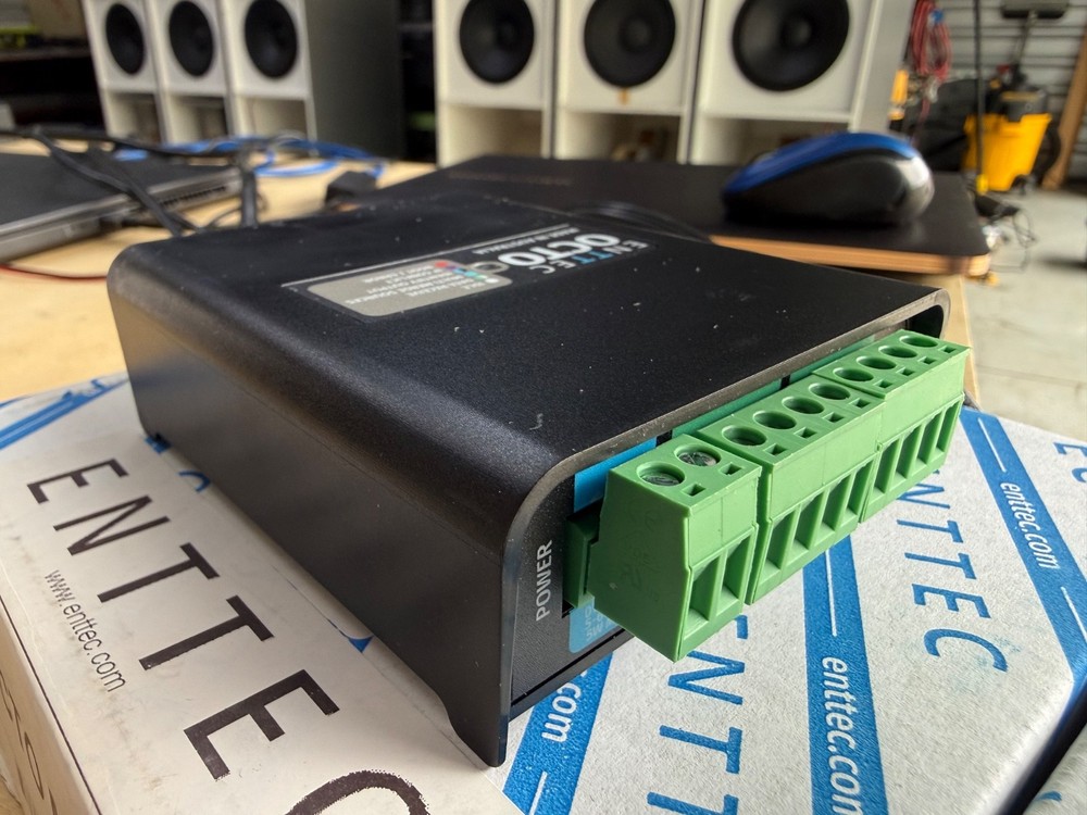 ENTTEC 71521 Octo 8-Universe DIN Rail LED Pixel Controller