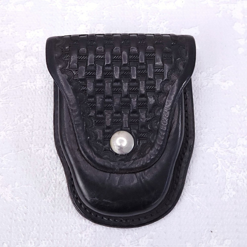 A.E. Nelson Leather Clamshell Handcuff Case Black Basketweave Belt Loop Vintage