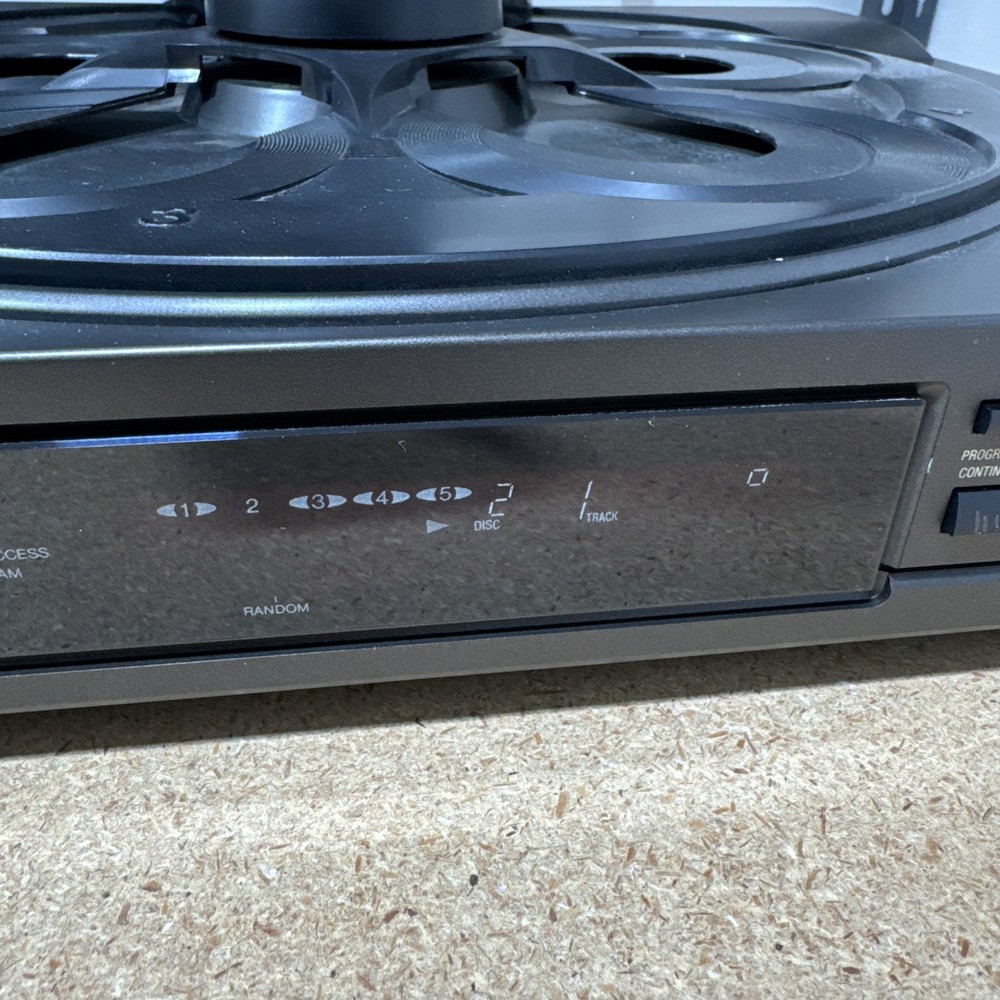 Technics Multi Compact Disc Player SL-PC503