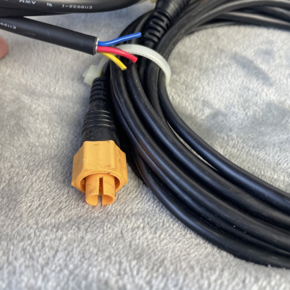 Lowrance Structure Scan 3D High-Resolution Unit With Cords