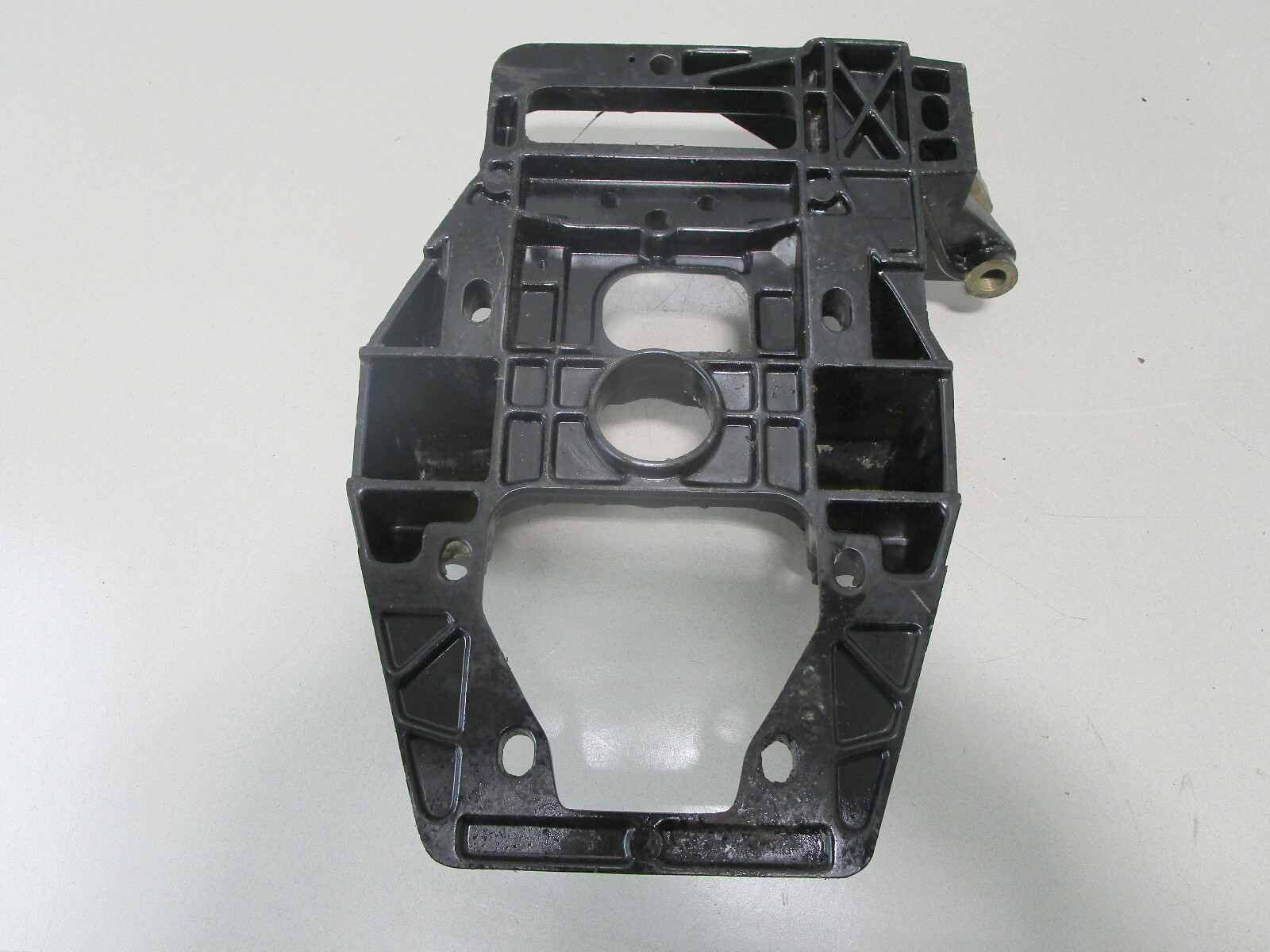 44117A8 94986 Inner Transom Plate for Mercruiser Sterndrive