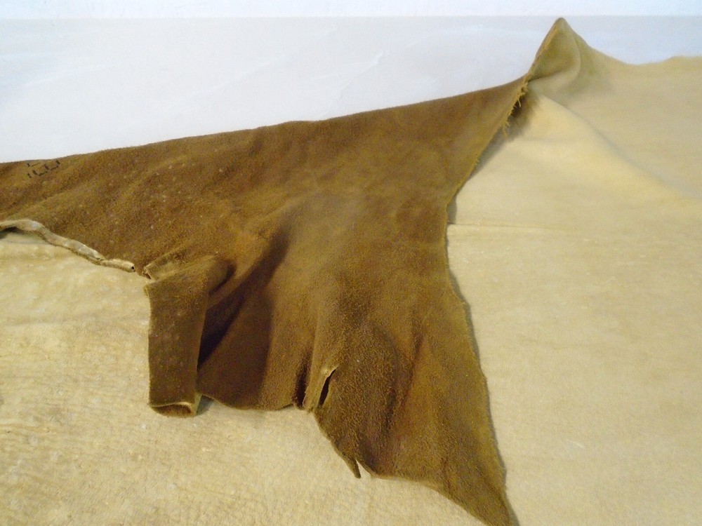 Nubuck Deer Leather #0018772 Row 159