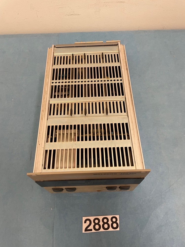 Balzers TPG 300 Pfeiffer Balzers Vacuum Controller, PE300 Cold Cathode Board