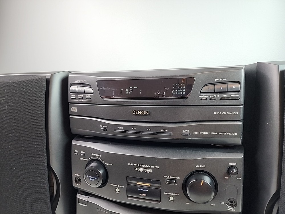 Denon D-1000 Personal Component Compact HiFi System 3 Disc CD Cassette *READ*