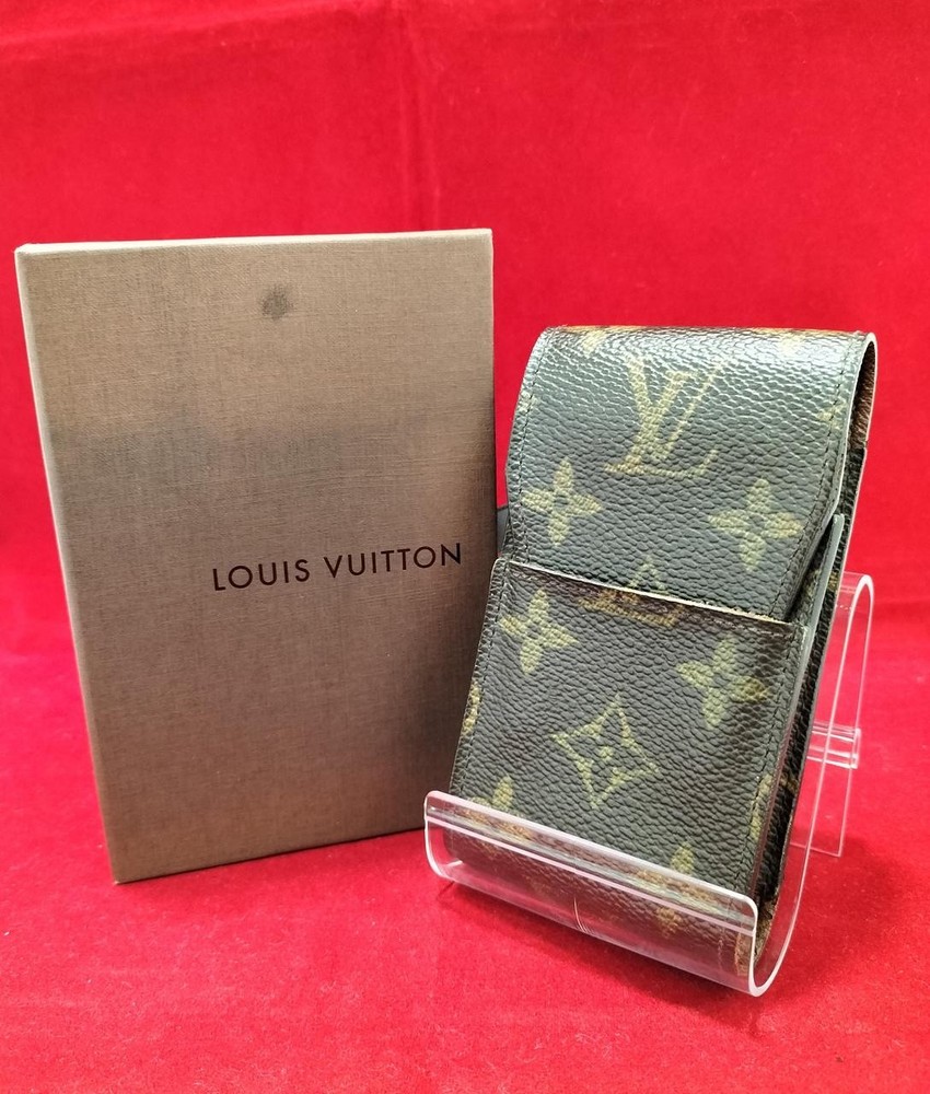 Louis Vuitton M63024 Etuy Cigarette