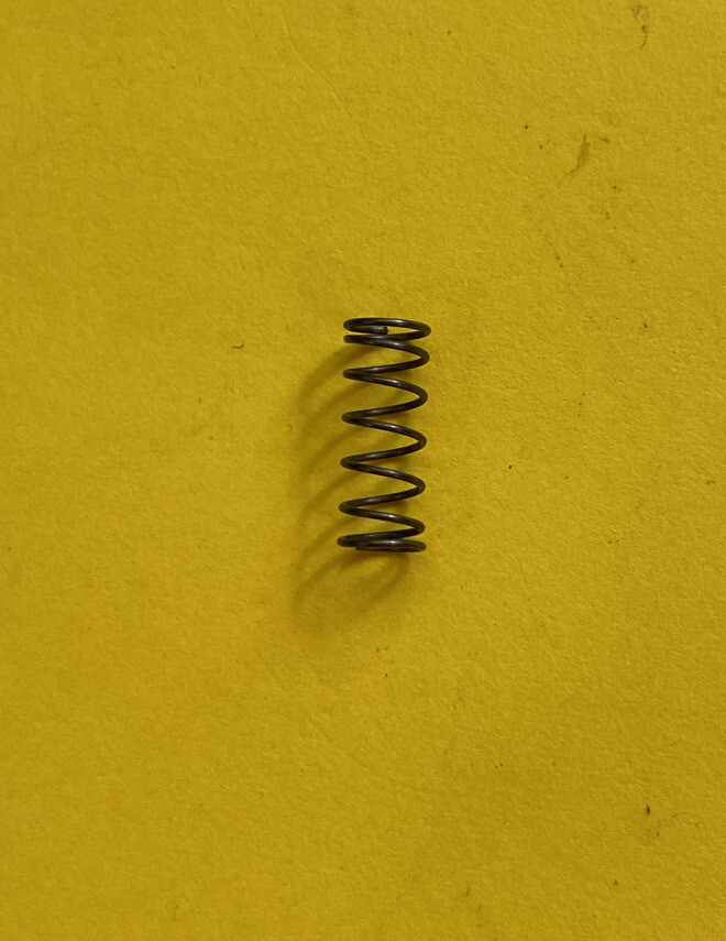 *NOS* 7013 RELIABLE SPRING FOR SEWING MACHINE