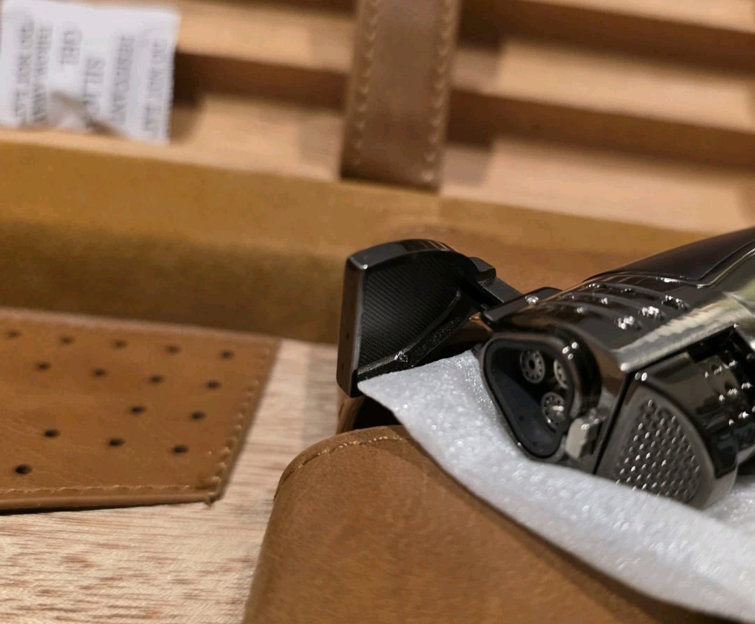 CiTree Cigar Travel Humidor, Wood Leather Medium Brown Never Used With Acc