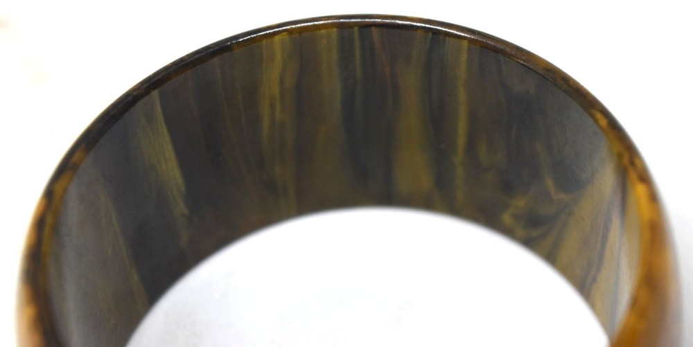 Beautiful Vintage Bakelite Bangle/Bracelet