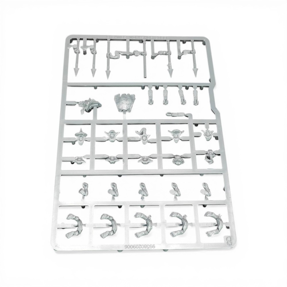 Orcs and Goblins Bit Bundle Warhammer 6th Edition On Sprue 2004