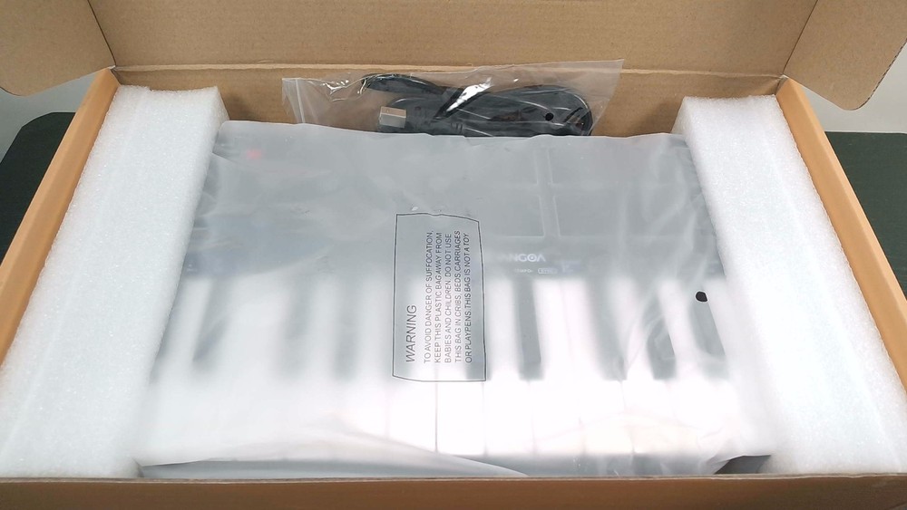 Vangoa - MIDI Keyboard Controller - 25 Keys - VMK25 - Black - OpenBox