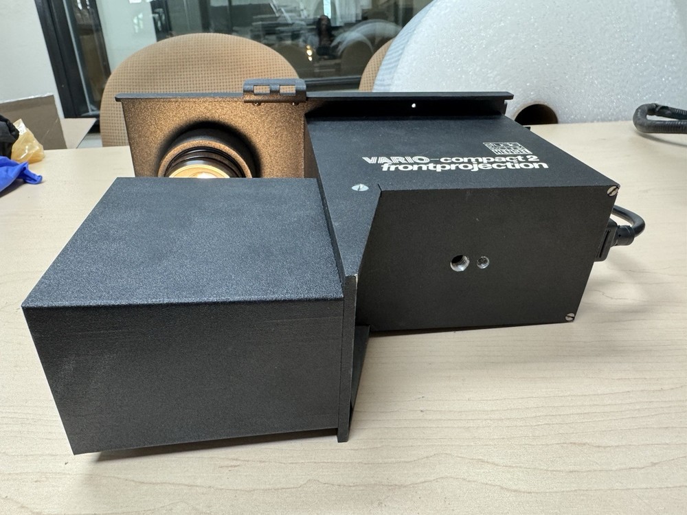 Hensel Studio Technik ~ Vario Compact 2 Front Projection System ~ West Germany