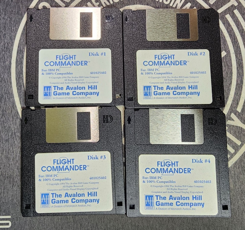 Vintage Flight Commander 2 PC Software Game Includes disks & Original Papers!