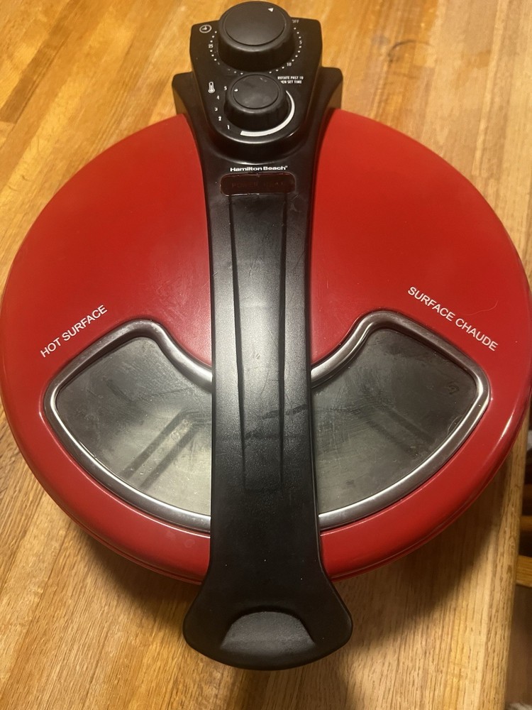 Hamilton Beach Enclosed Pizza Oven Maker, Model# 31700 With Insert