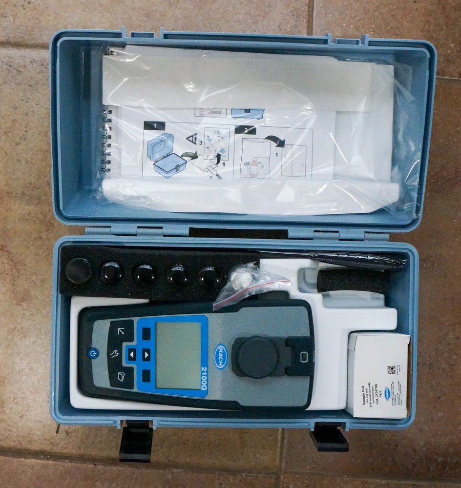 HACH 2100q Portable Turbidimeter WITH CASE