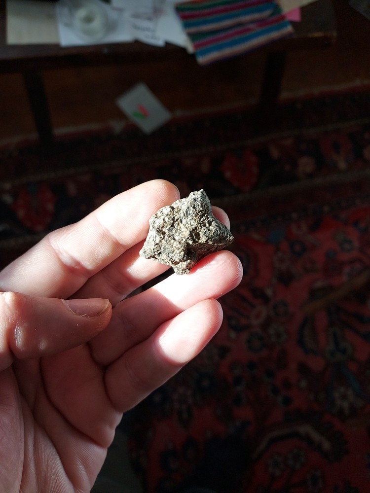 Gold On Quartz Specimen 102.00 CT