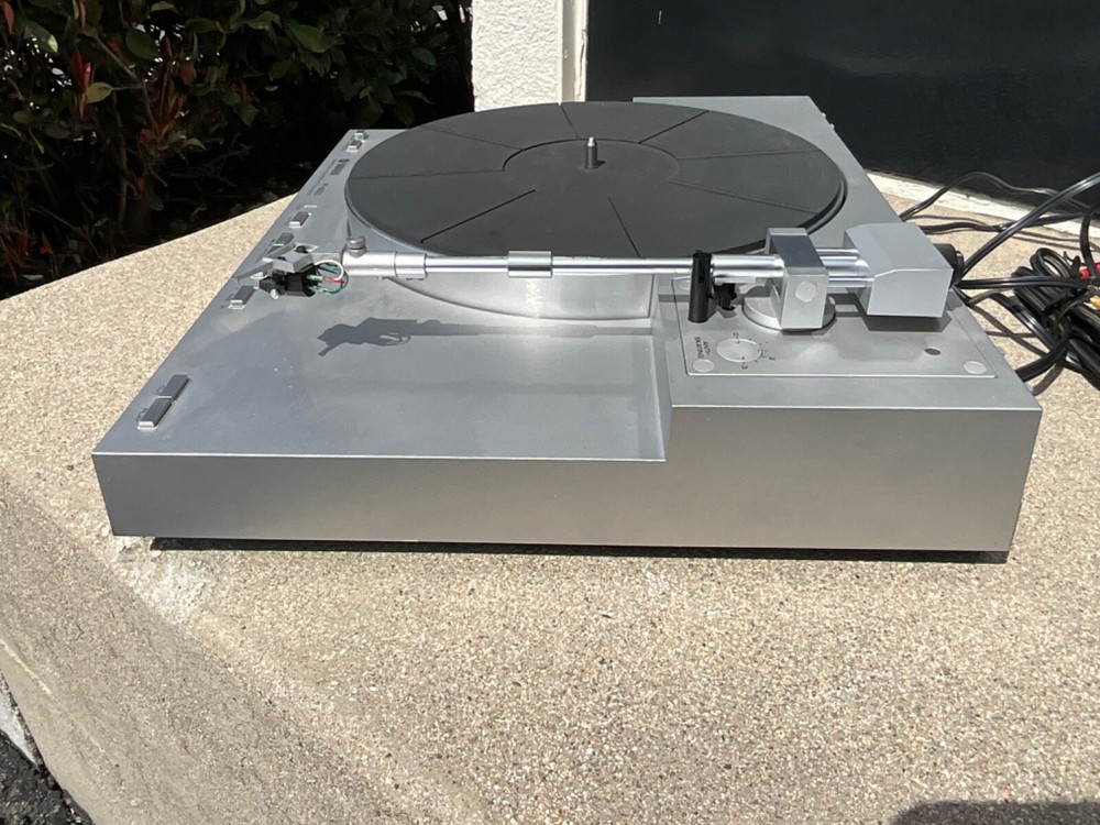 Yamaha P-850 Quartz DD Turntable, Partial Working Condition, Bad Optical Sensor