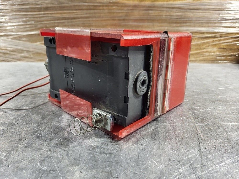COOPER GHG43 6A, 400V, Control Switch – Safety Equipment