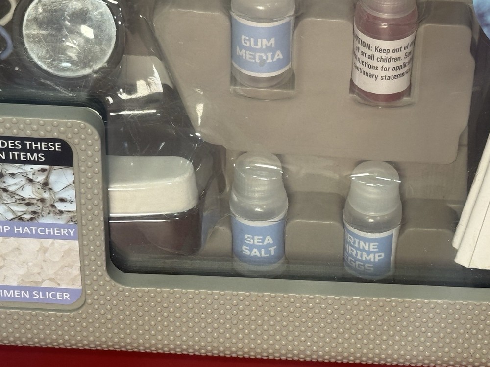 Discovery Microscope 48 Piece Set New Unused