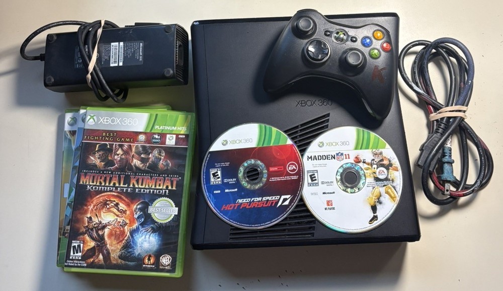 XBox 360 Slim Bundle 4GB, 5 Games, & Cables TESTED! With 1 Controller!