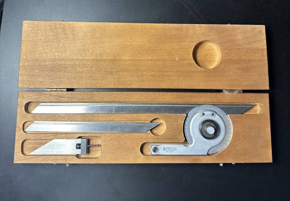 Starrett C359 Precision Universal Bevel Vernier Protractor Machinist Tool Maker