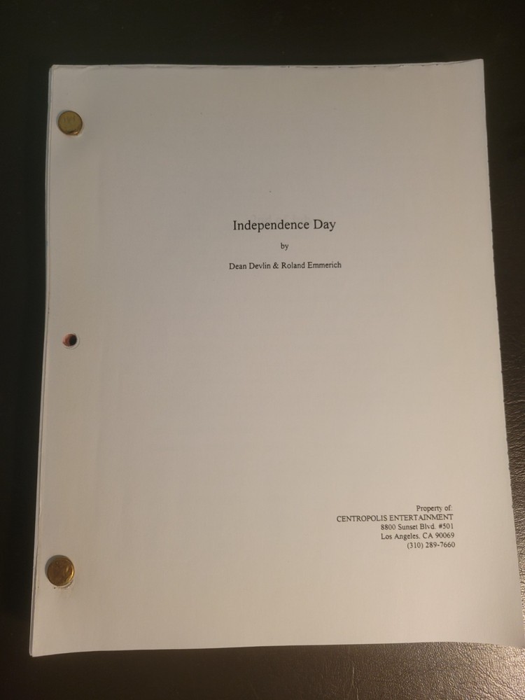 Independence Day (1996) Script - Centropolis Studio Stamp - 1995 D1 Draft