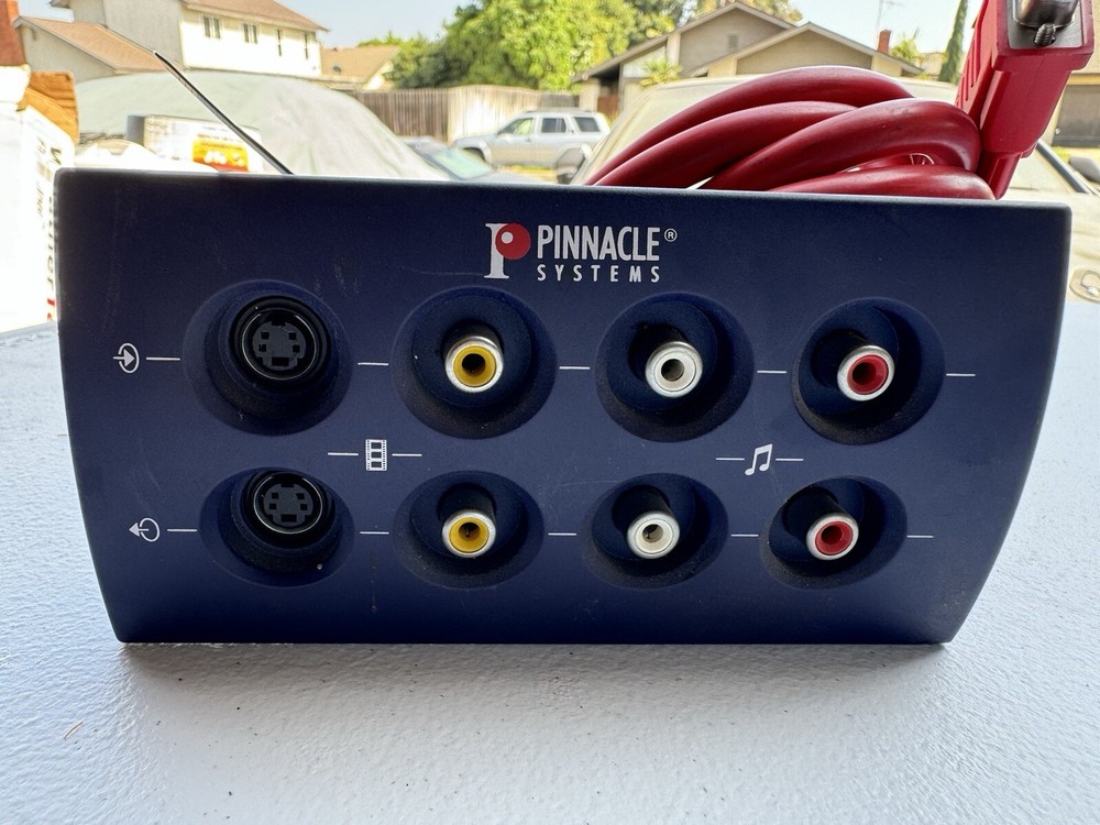 Breakout Box Pinnacle Systems Blue Box Audio/Video w/Cable - P/N 40160734