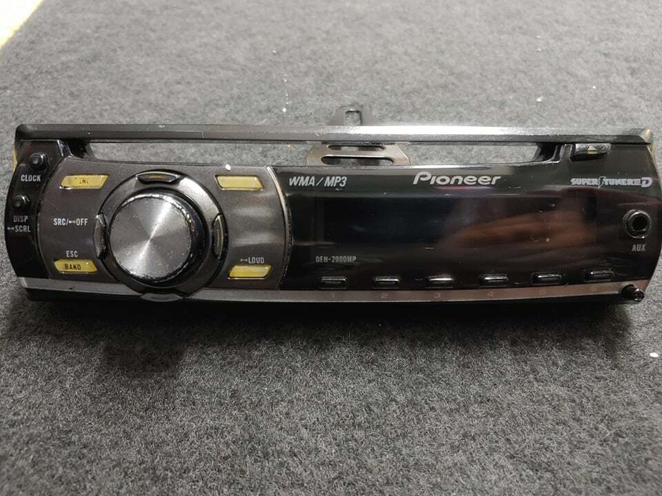 deh-2000mp faceplate very clean tested