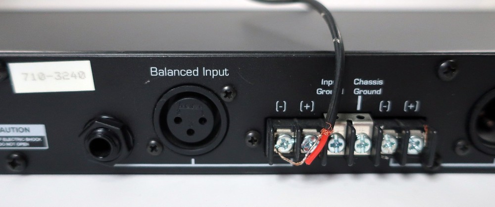 Ashly MQX 1310 31 Band Single Channel Equalizer ~ Powers on