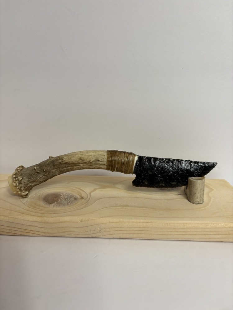 flint knapped knife