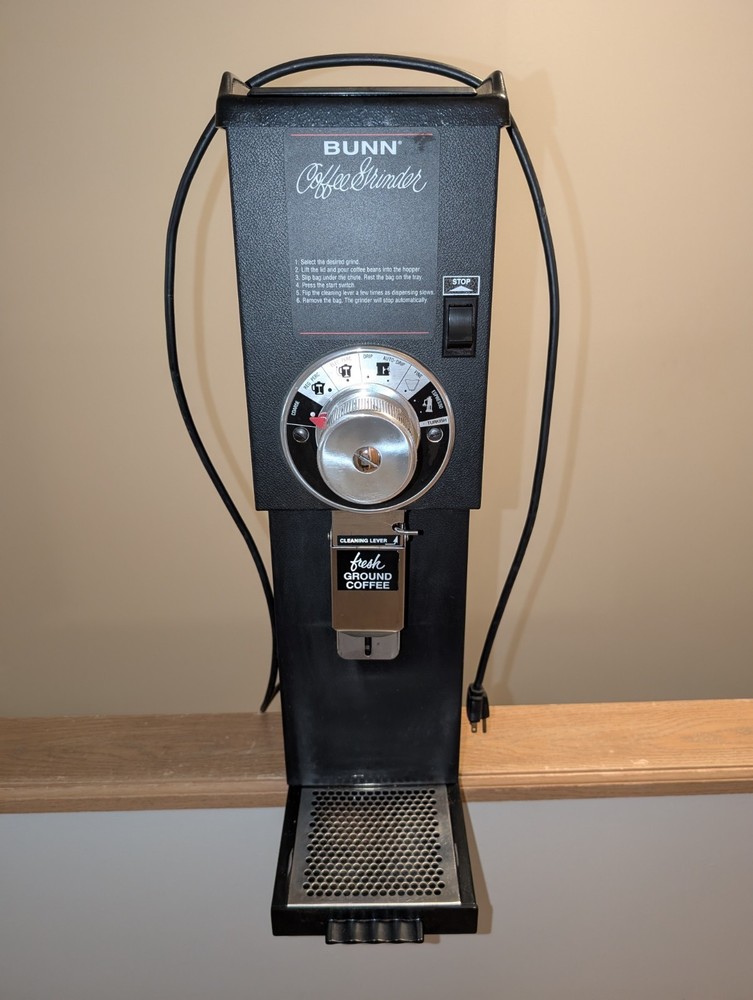 BUNN G3 Precision 3 lbs Burr Coffee Grinder - Black