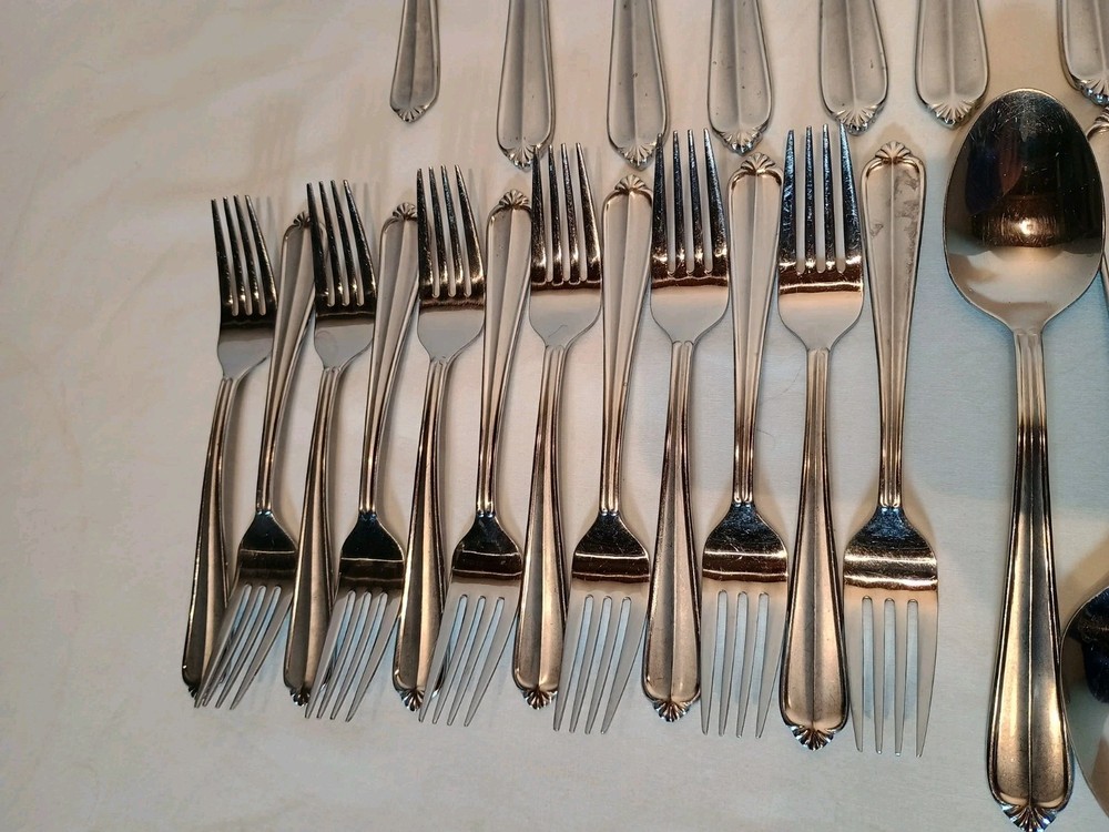 Hampton Silversmiths Stainless 235 Flatware 38 Pieces Silverware Charlotte Ptrn