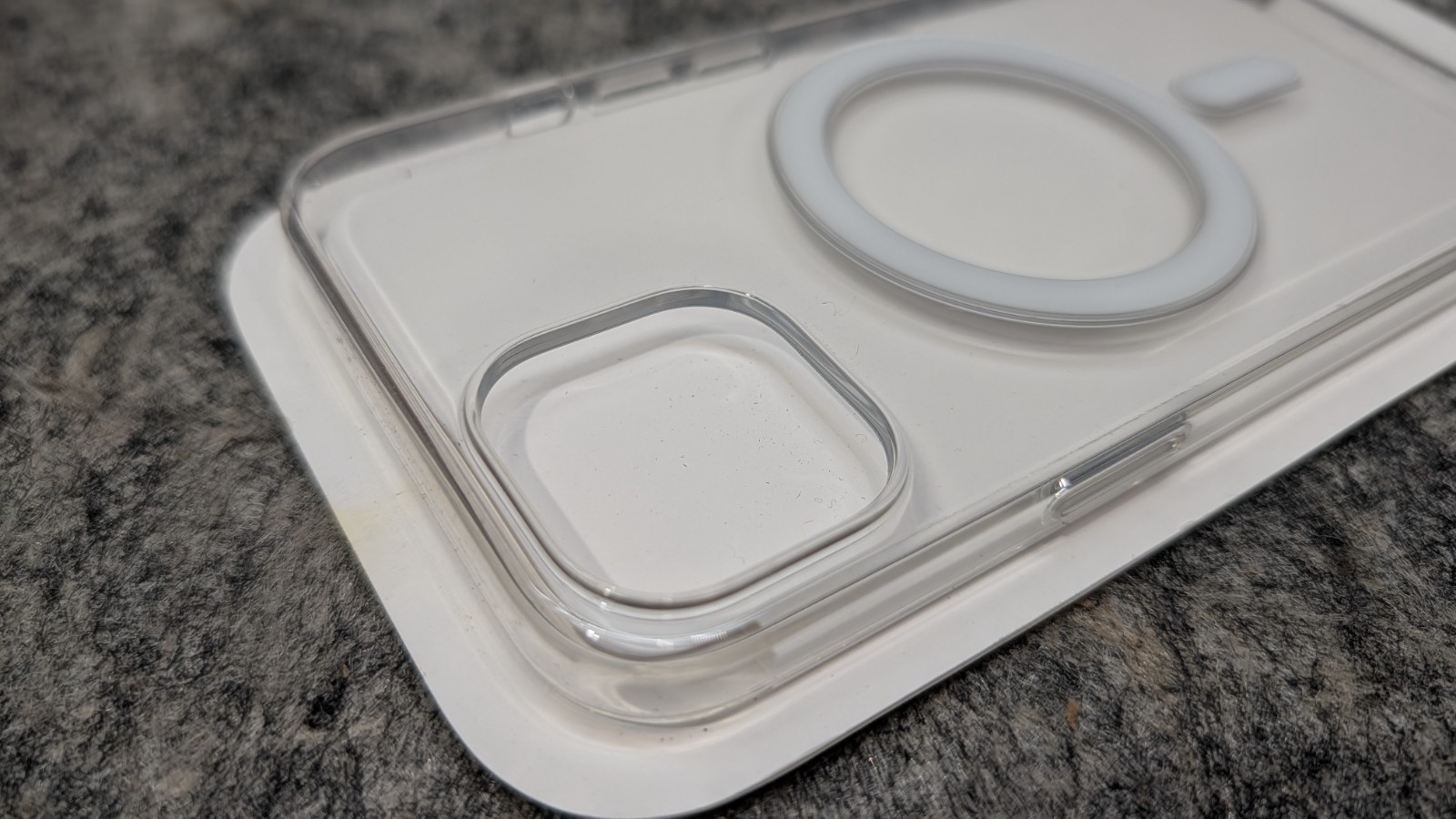 Apple iPhone 13 Clear Case with MagSafe 🔥New/Open Box🔥