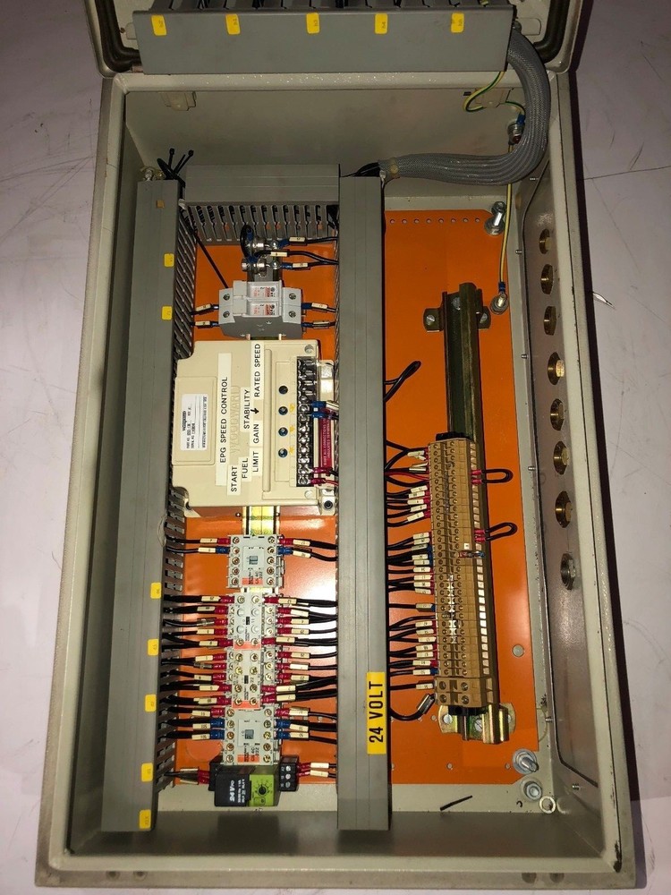 Deutz TD 226 B6 Generator , Generator Instrument Control Panel