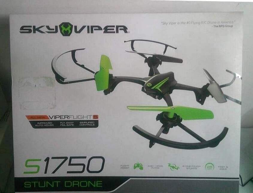 SKY VIPER S1750 STUNT DRONE PERFORMANCE MODEL NEW IN BOX !!