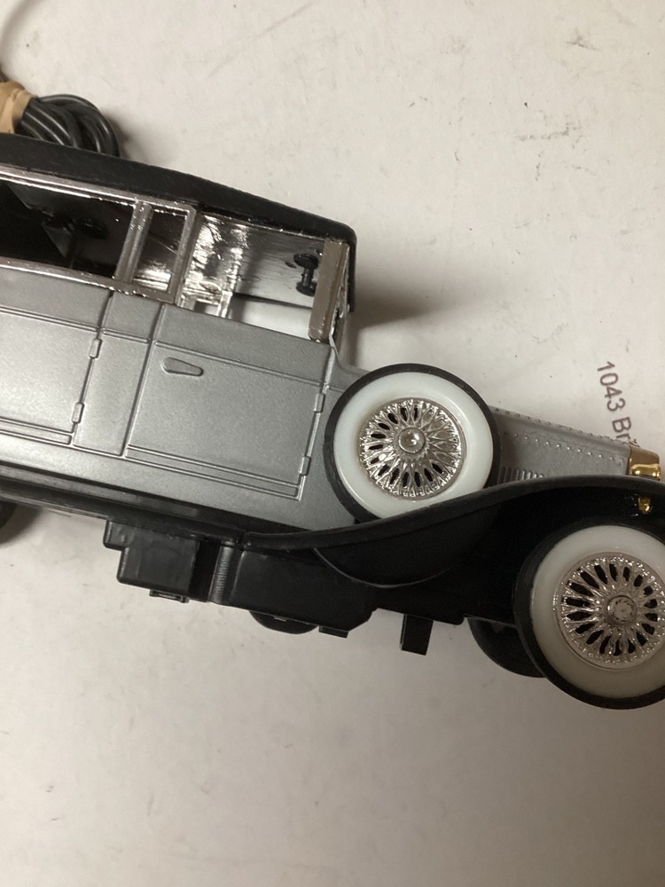 VINTAGE UNBRANDED WIRE CONTROL CAR