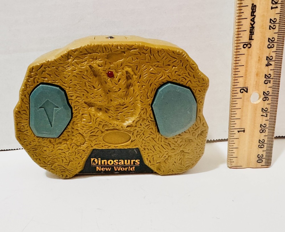 Dinosaurs New World Replacement Remote Control UNTESTED  B4