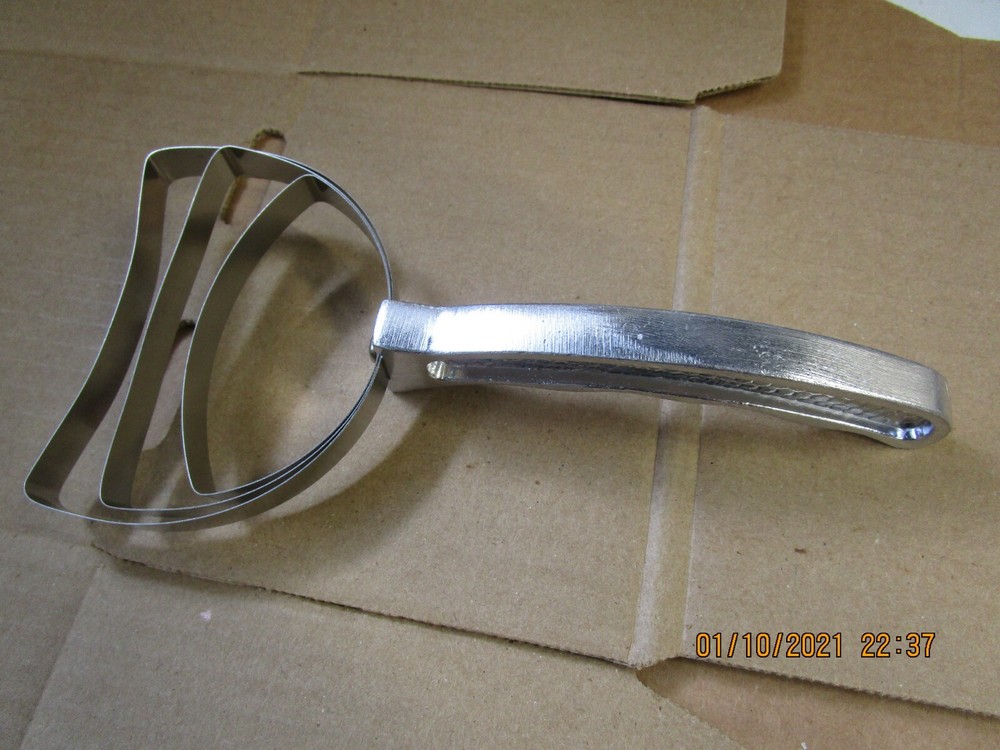 METAL BONE DUST SCRAPER SQUARE S.S