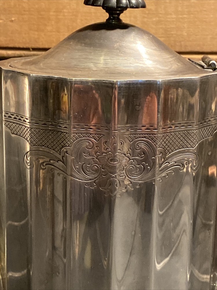 LUNT Silver Plate Coffee / Tea Pot Creamer Sugar Set 100-E