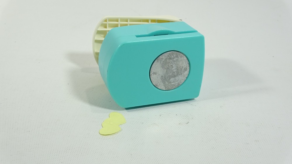 Intertwined Heart Paper Punch 1"