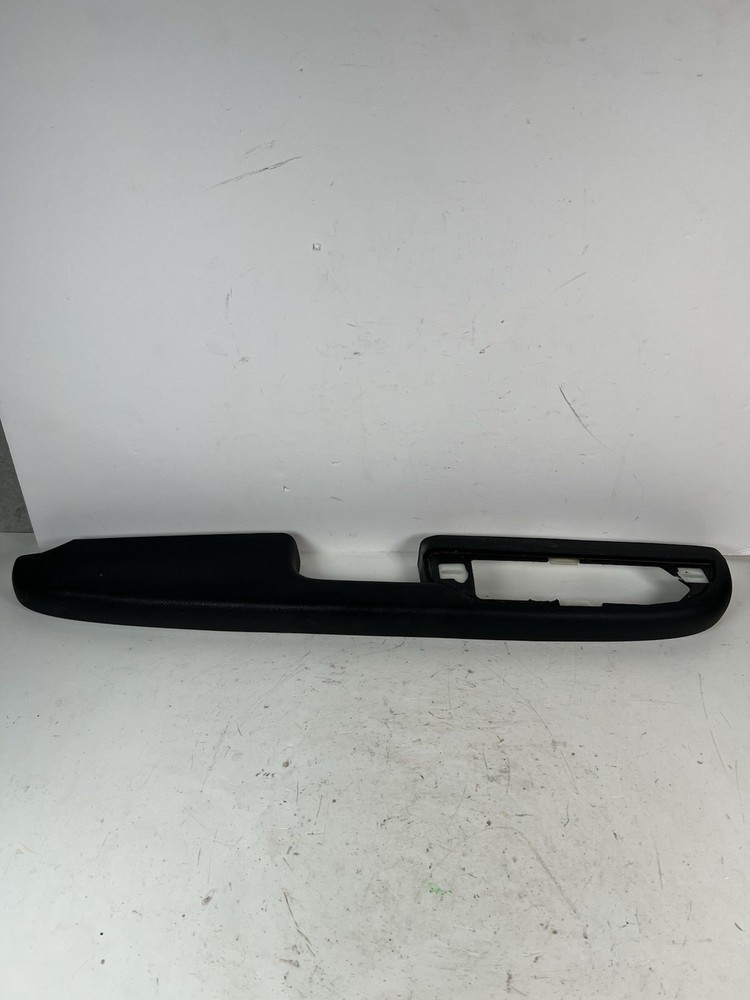 2007-2009 Tahoe Suburban Yukon Left Driver Door Pull Panel Armrest Handle Black