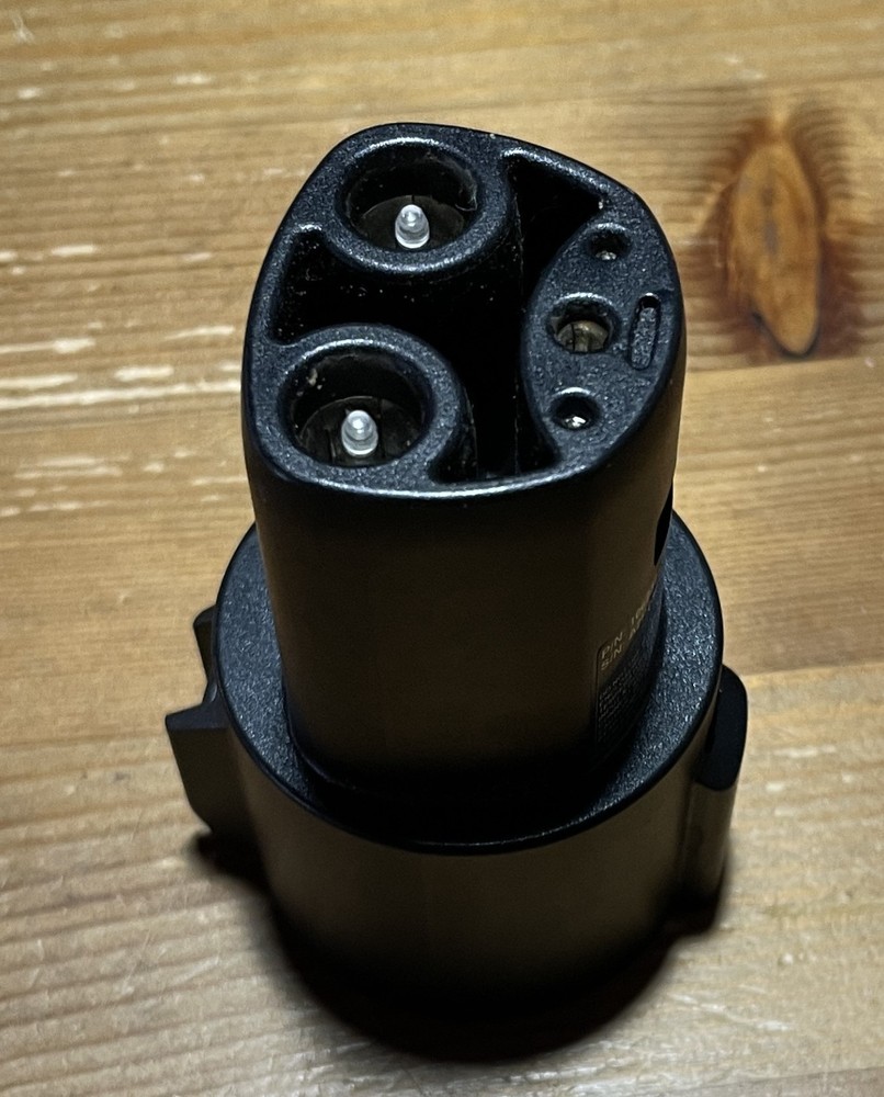 J-1772 to Tesla(NACS) Charging Adapter
