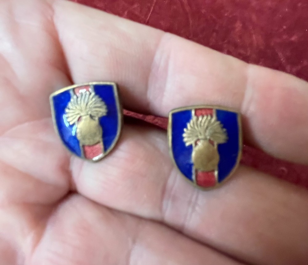 Enamel cuff links Grenadier Guards crest vintage items original