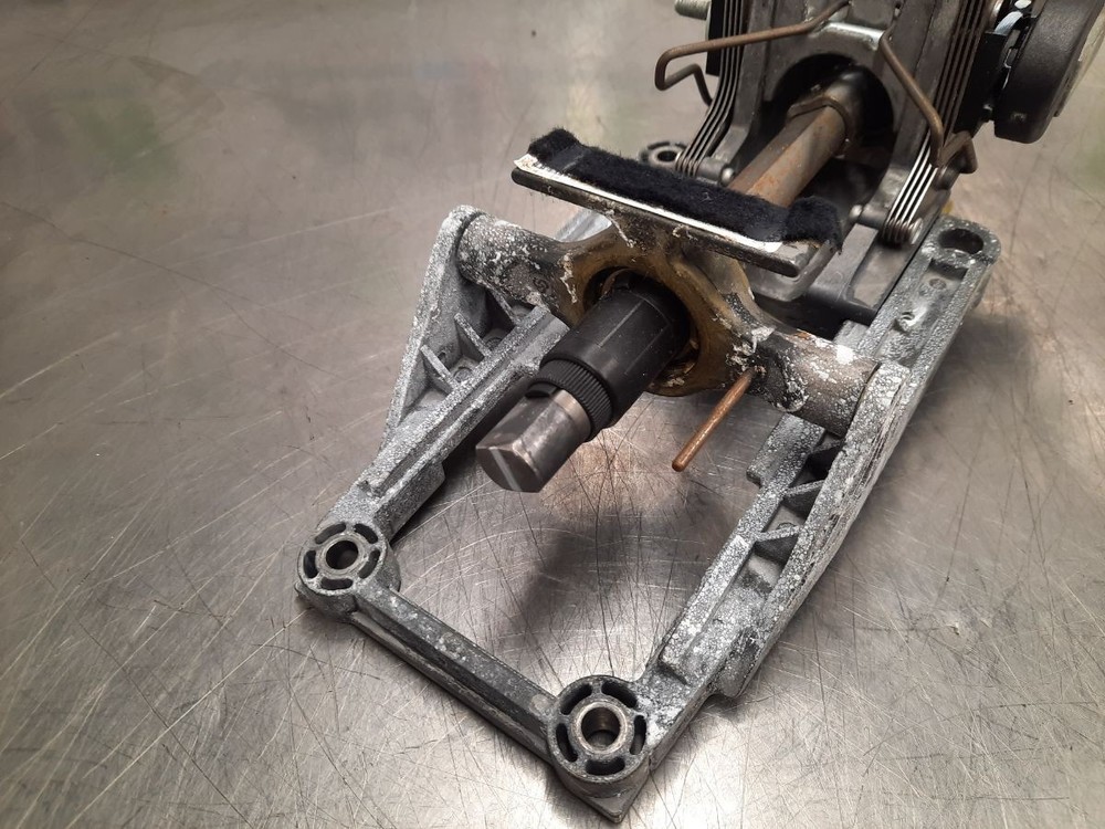 MINI COOPER R50 R52 R53 Manually Adjustable Steering Column 32306781943