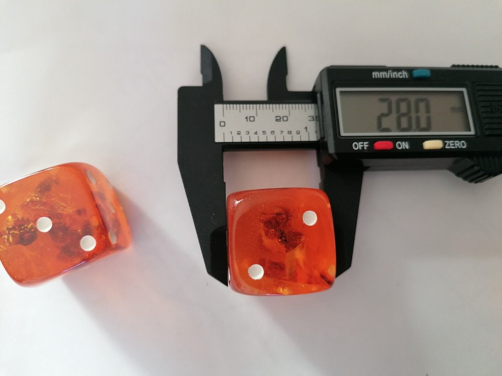 3 HANDMADE BALTIC AMBER Dice